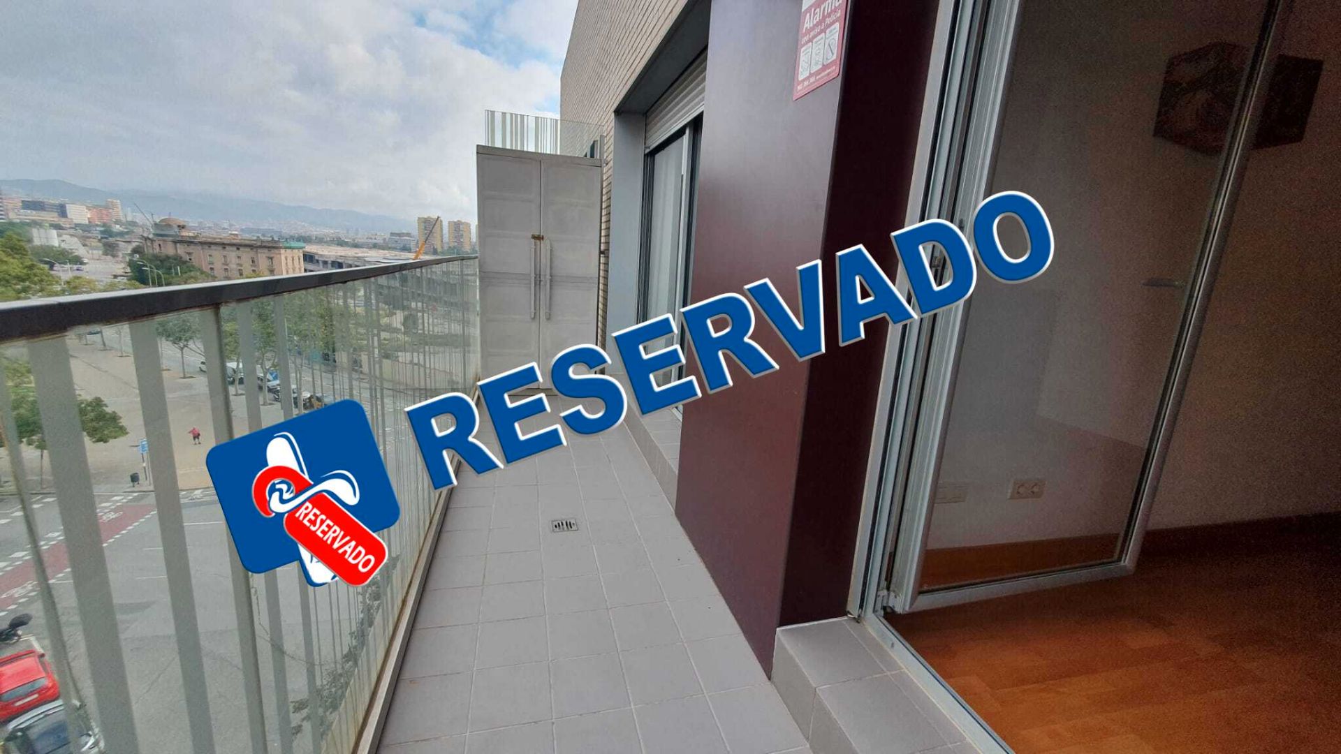 Terrace of Flat for sale in  Barcelona Capital  with Air Conditioner, Heating and Storage room