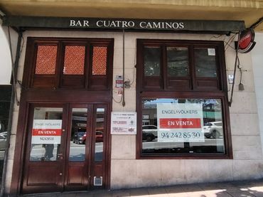 Local comercial en venda a Calle Jerónimo Sainz de la Maza 4