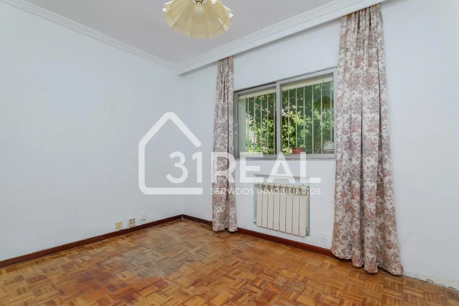 Habitación de Piso en venta en Madrid con Calefacción, Jardín privado y Parquet
