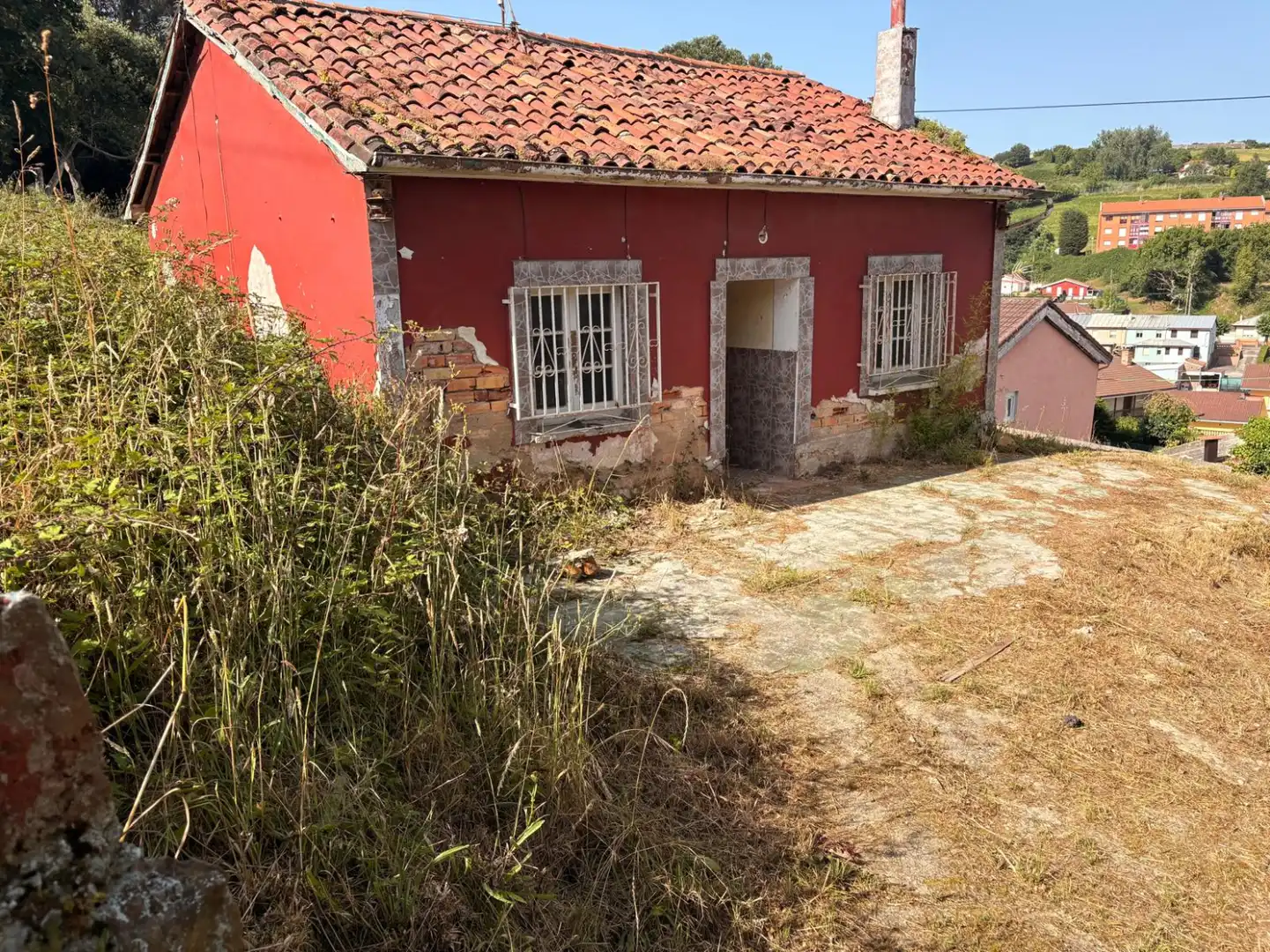 Vista exterior de Casa o xalet en venda en Castrillón