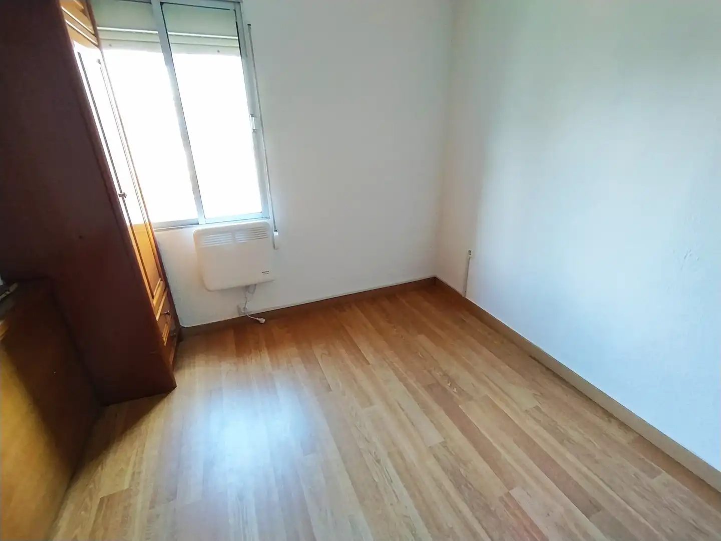 Schlafzimmer von Wohnung zum Verkauf in Zaragoza mit Klimaanlage, Heizung und Möbliert