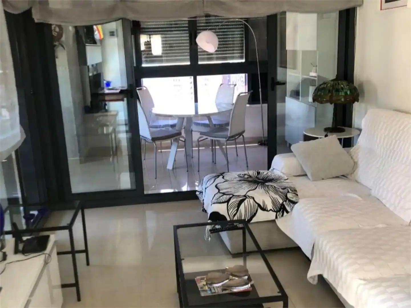 Sala de estar de Apartamento en venta en Benidorm con Aire acondicionado, Piscina y Balcón