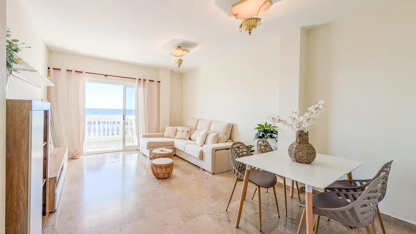 Living room of Flat for sale in Santa Pola  with Terrace and Furnished