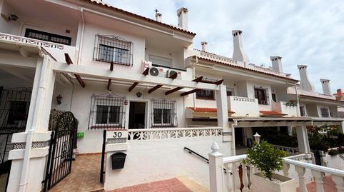 Foto 2 von Einfamilien-Reihenhaus zum Verkauf in Calle C Aquiles, 2, Torreblanca, Torrevieja
