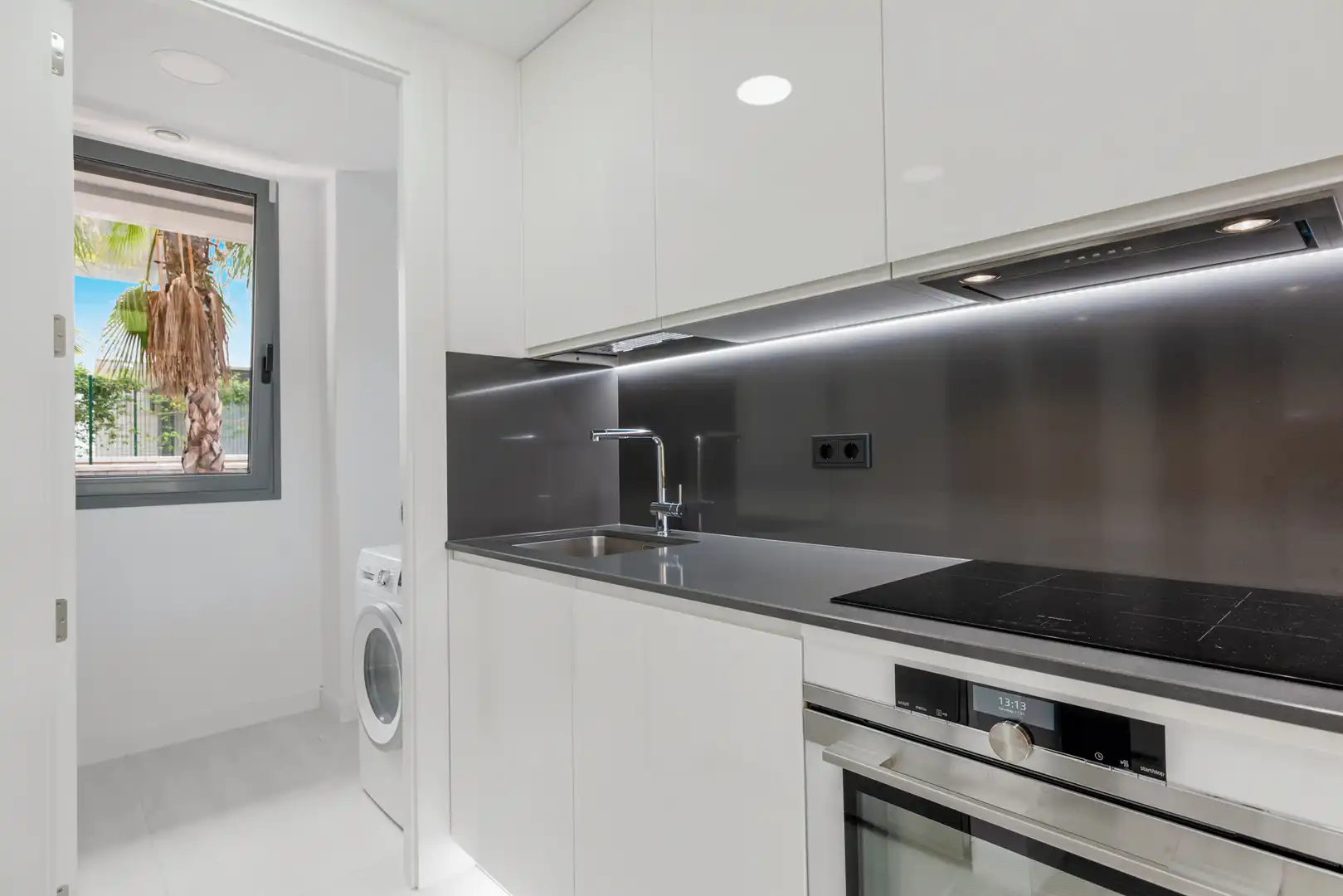 Apartamento con piscina en venta en Estepona Pueblo, imagen 9