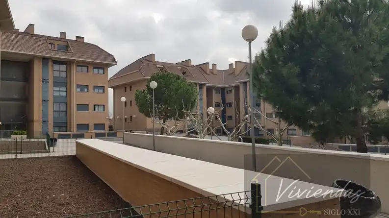Vista exterior de Piso en venta en Boadilla del Monte con Aire acondicionado, Calefacción y Trastero