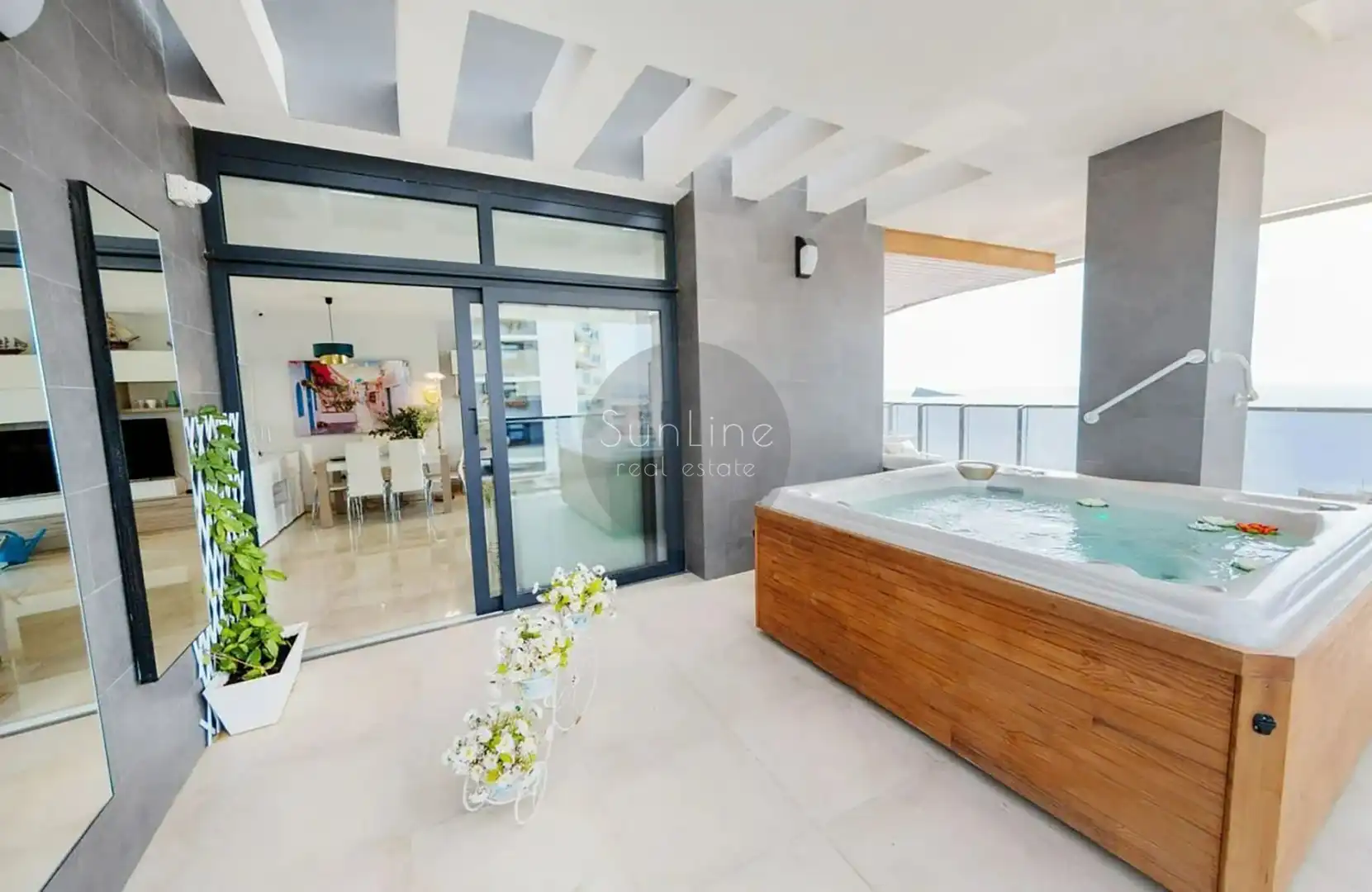 Terrasse von Wohnung zum Verkauf in Benidorm mit Möbliert, Balkon und Whirlpool