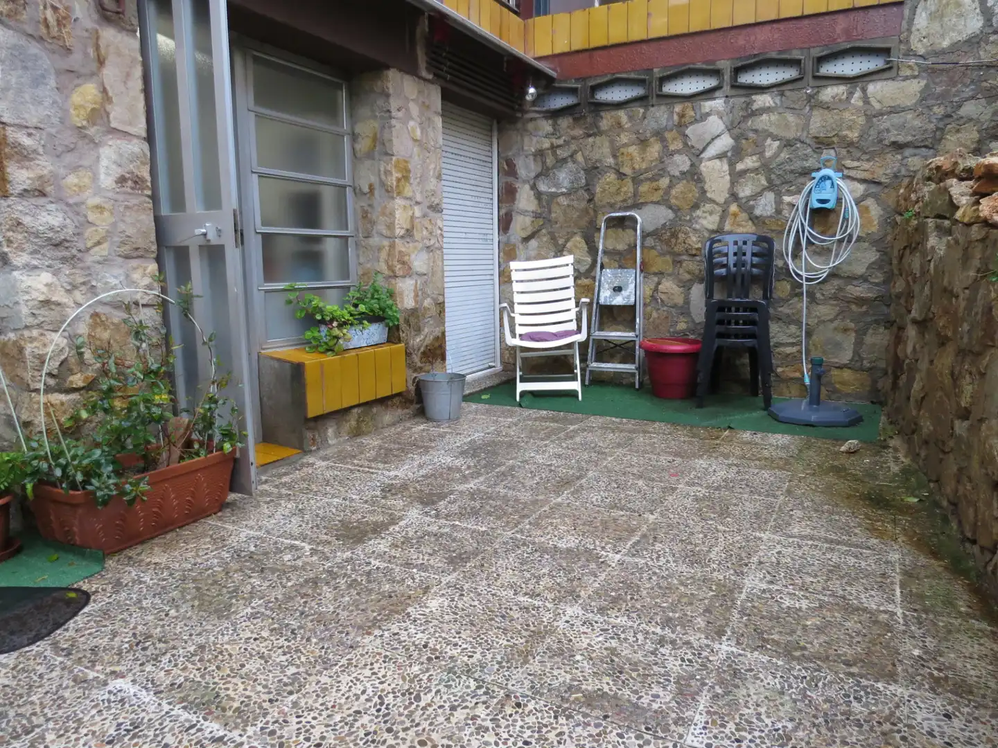 Terrasse von Erdgeschoss zum Verkauf in Sant Andreu de Llavaneres mit Heizung, Terrasse und Ofen