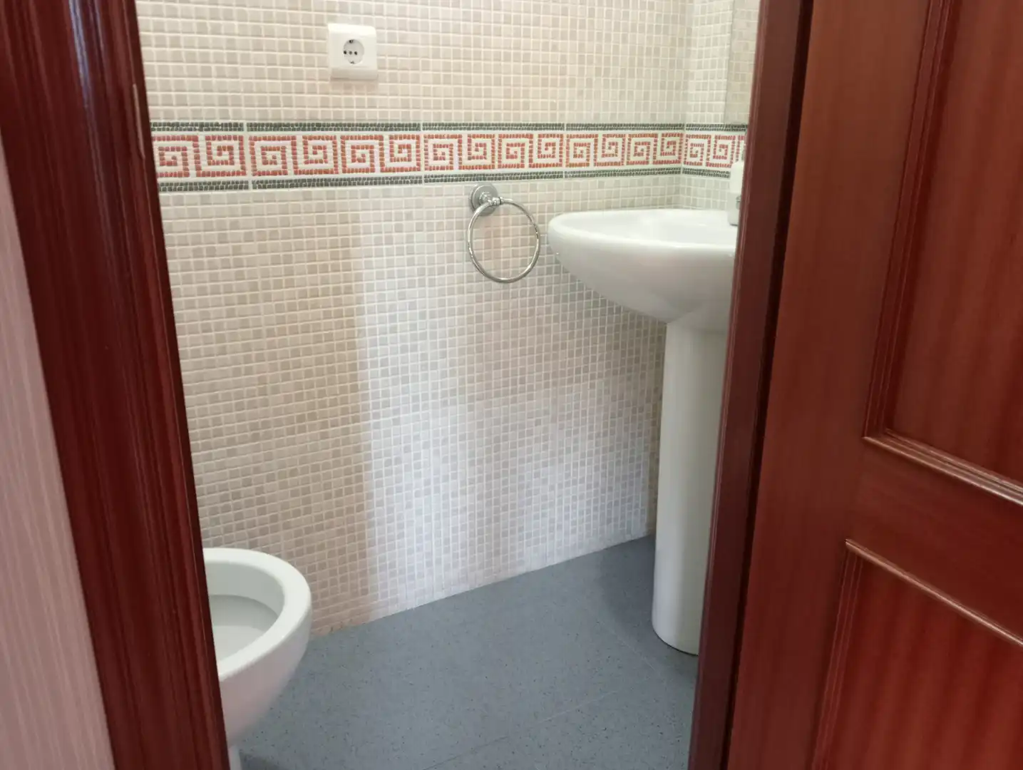 Baño de Ático de alquiler en Torrox con Aire acondicionado, Terraza y Trastero