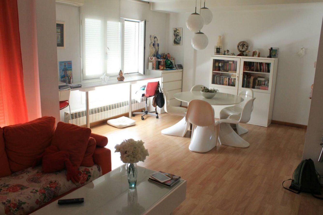 Sala d'estar de Dúplex en venda en Ciudad Real Capital amb Aire condicionat i Parquet