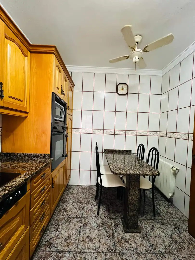 Cuina de Casa o xalet en venda en Vilanova i la Geltrú amb Calefacció