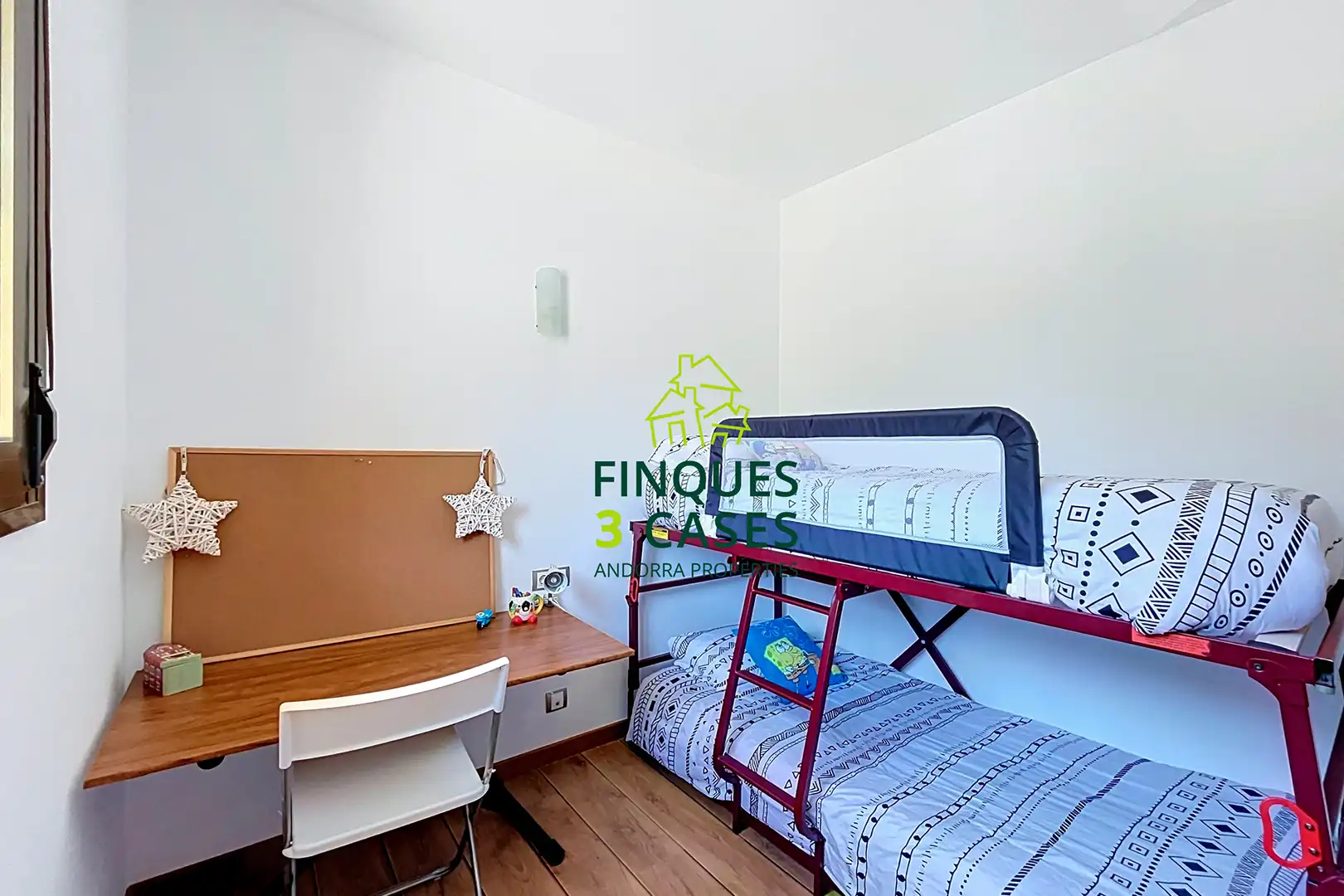 Habitación de Apartamento de alquiler en Canillo con Parquet, Amueblado y Horno