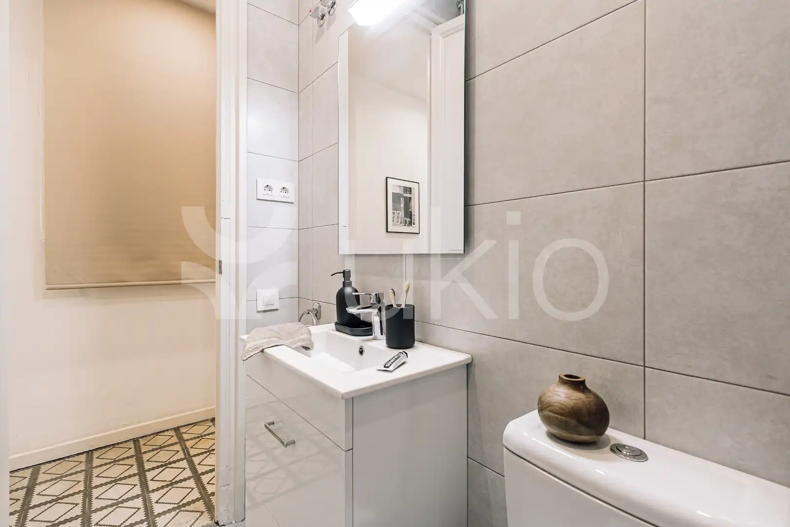 Badezimmer von Wohnungen zur Miete in Barcelona mit Heizung, Möbliert und Ofen