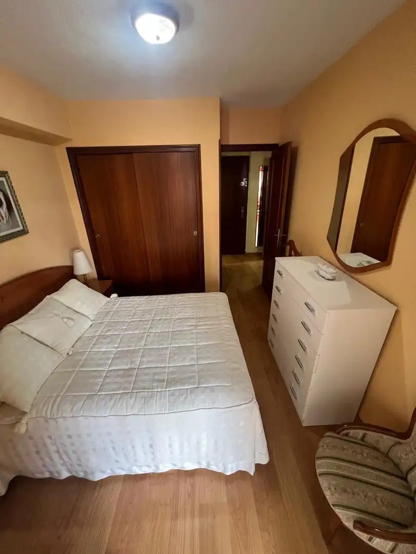Habitación de Piso en venta en Benidorm con Aire acondicionado, Terraza y Amueblado