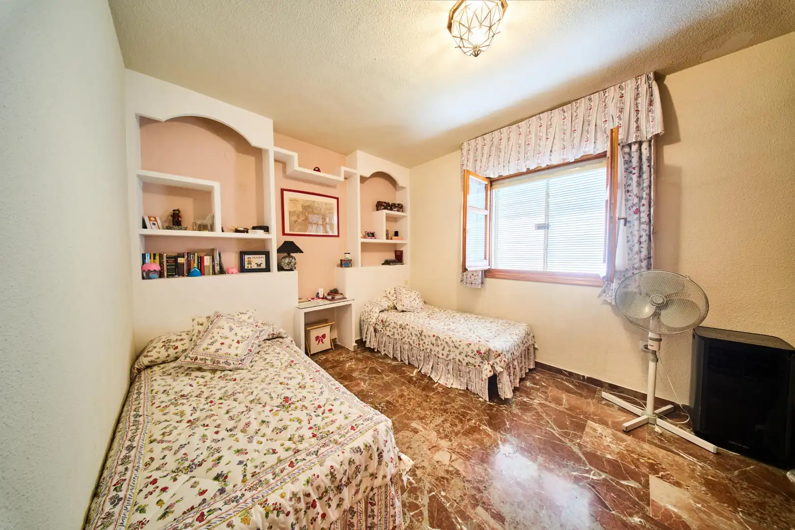 Chalet con piscina en venta en Calle Borgoña 29, imagen 22