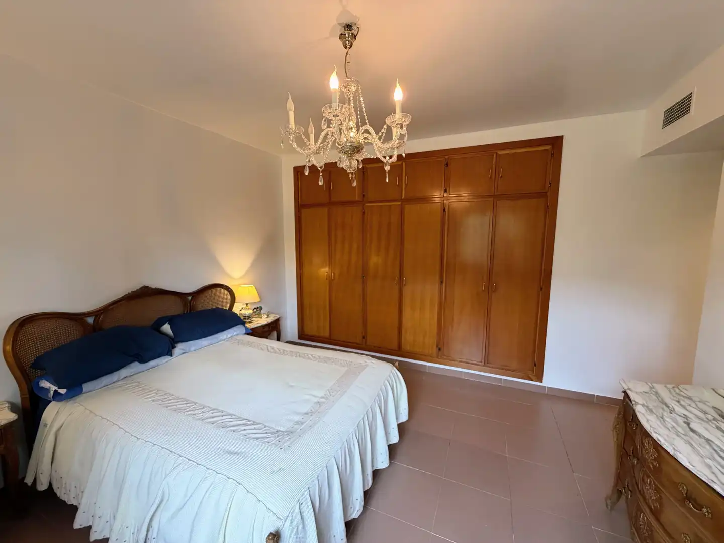 Dormitori de Casa o xalet en venda en Badajoz amb Aire condicionat, Calefacció i Jardí privat