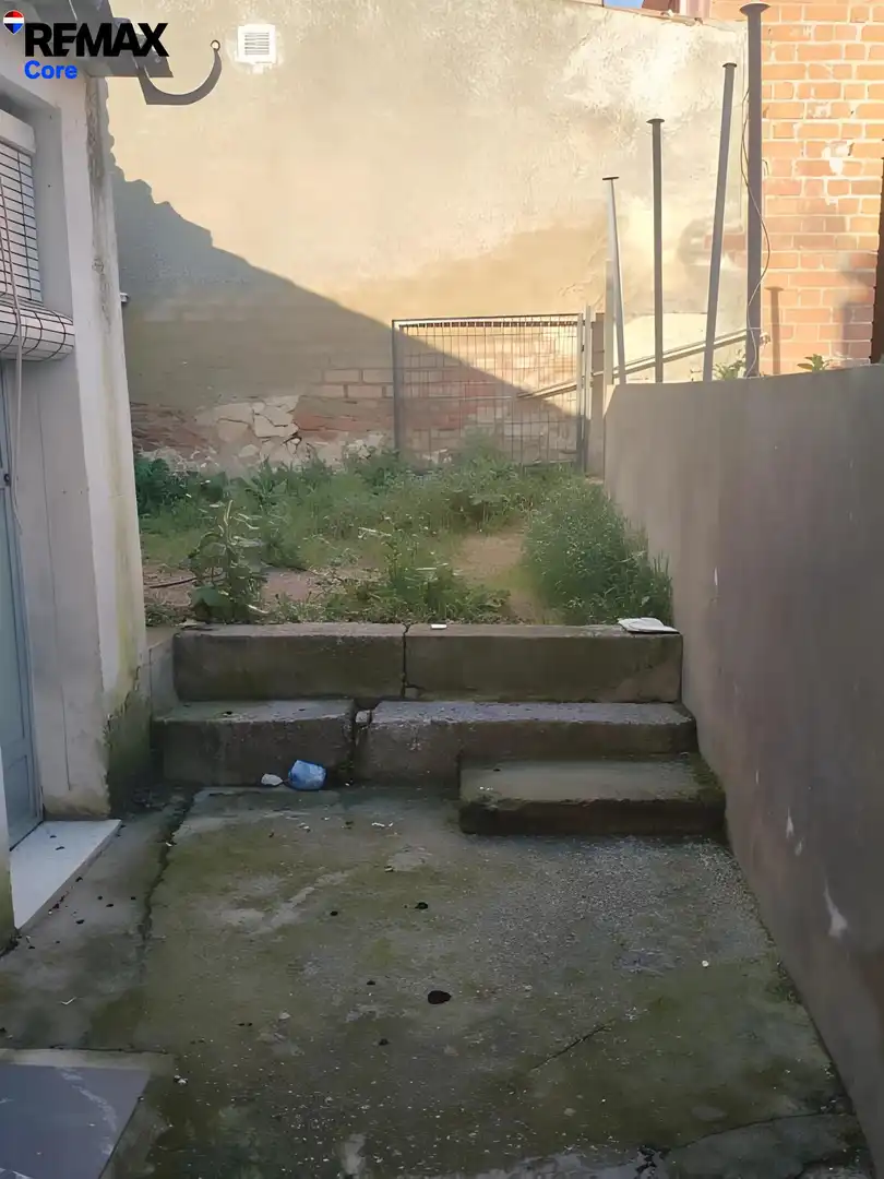 Garten von Fabrikhallen zum Verkauf in Esparragalejo