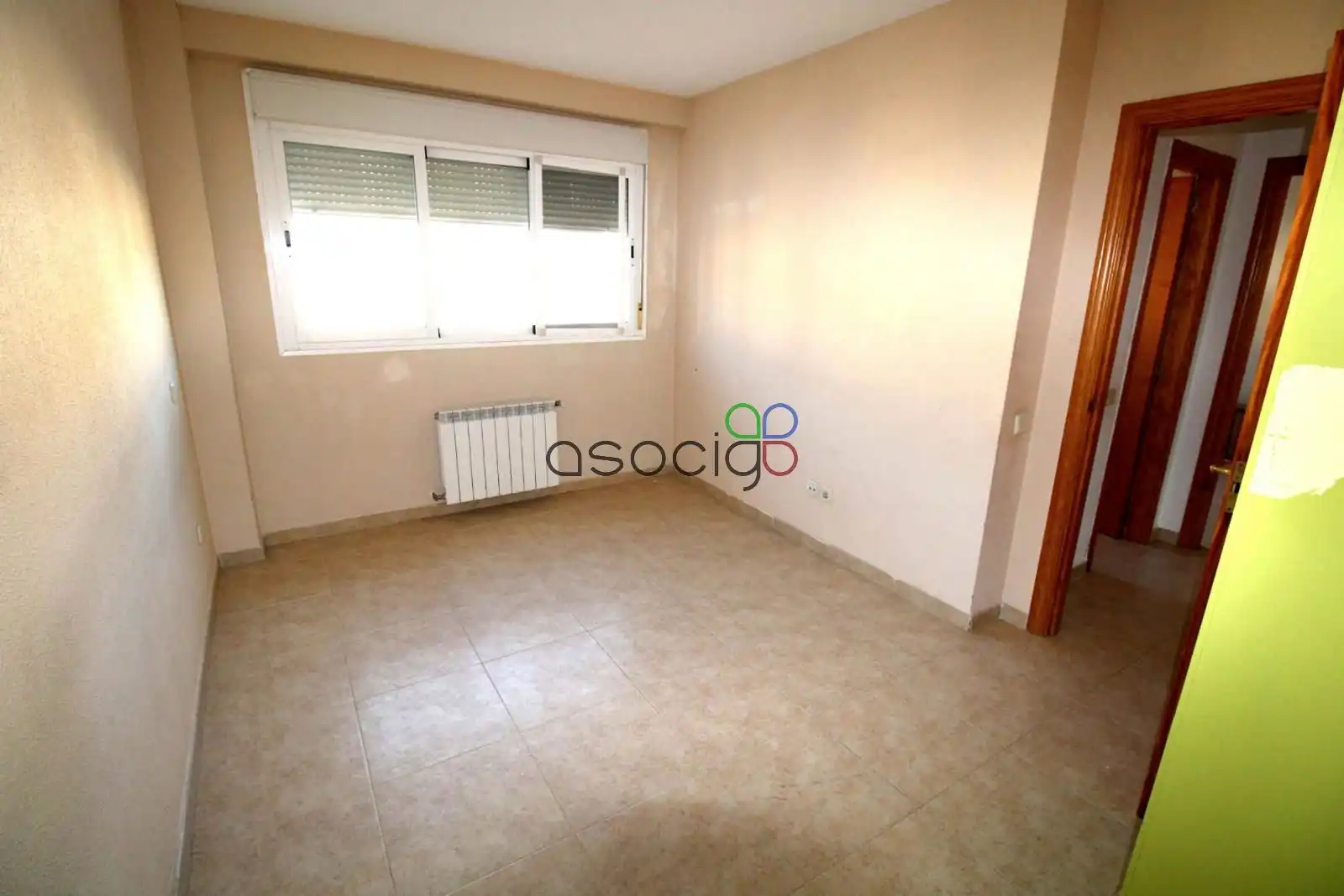 Habitación de Casa adosada en venta en Azuqueca de Henares con Calefacción