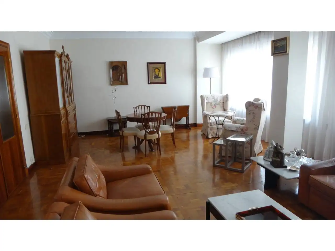 Sala de estar de Piso en venta en  Pamplona / Iruña con Calefacción, Parquet y Trastero