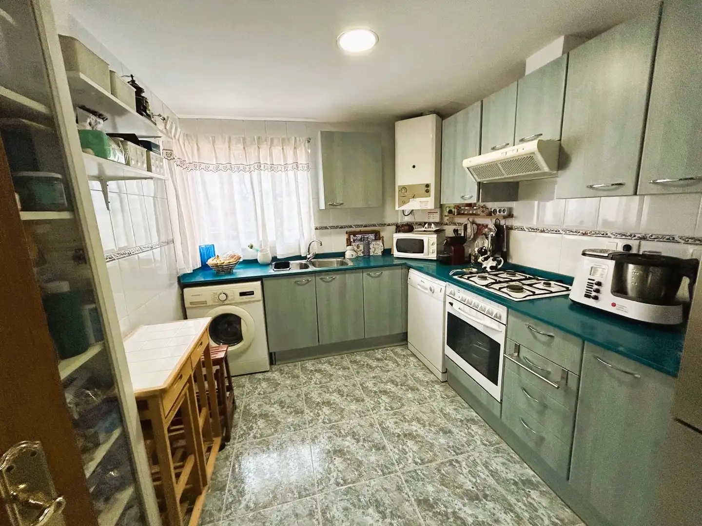 Cocina de Casa adosada en venta en Manises con Terraza