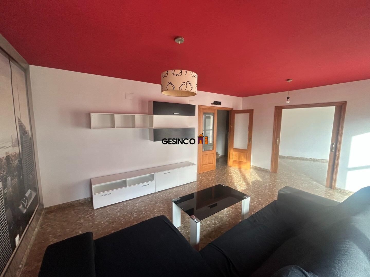 Vista exterior de Casa adosada en venda en L'Alcúdia de Crespins amb Aire condicionat, Terrassa i Balcó