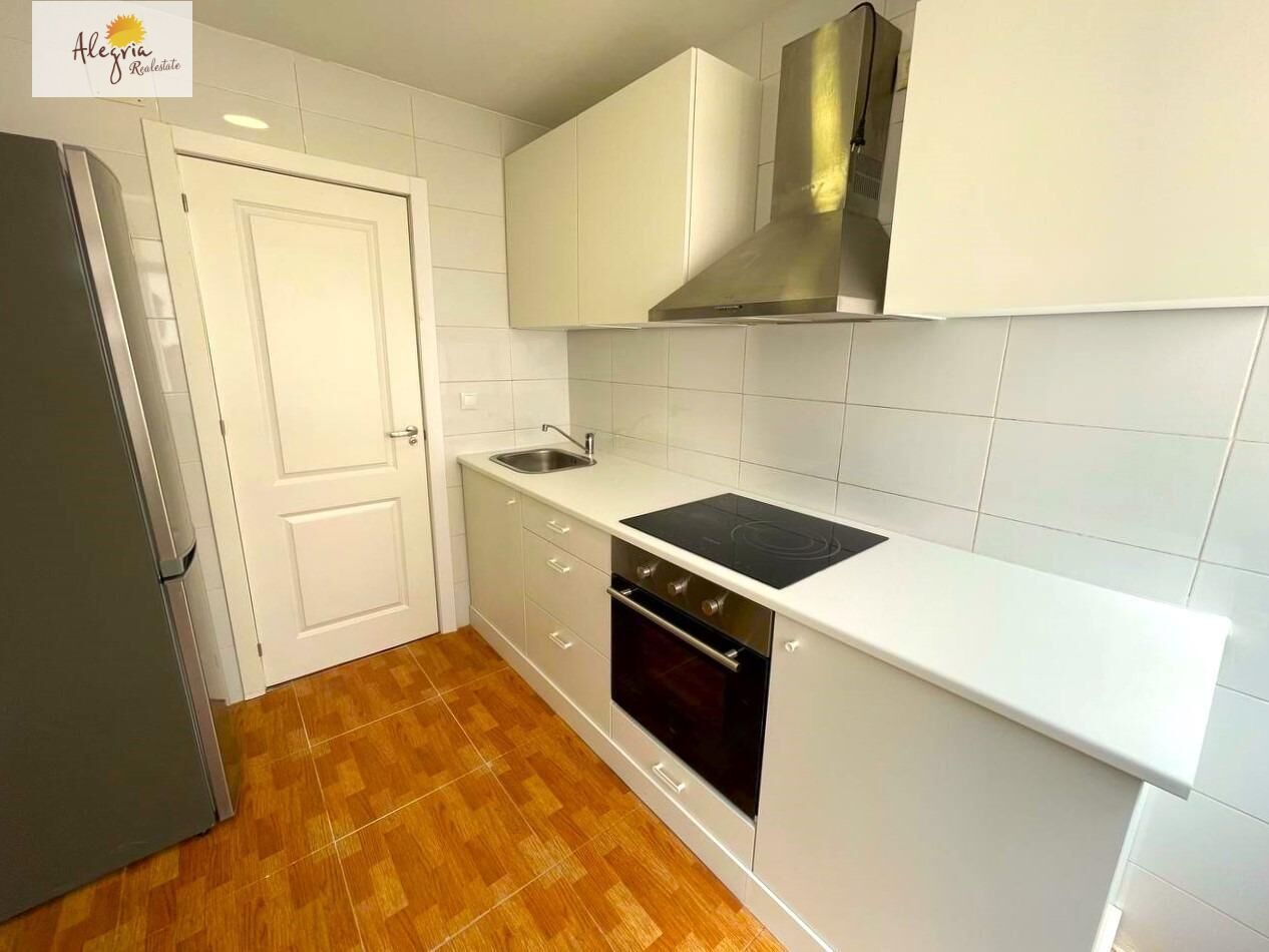 Cuina de Apartament en venda en Alicante / Alacant amb Calefacció, Terrassa i Balcó