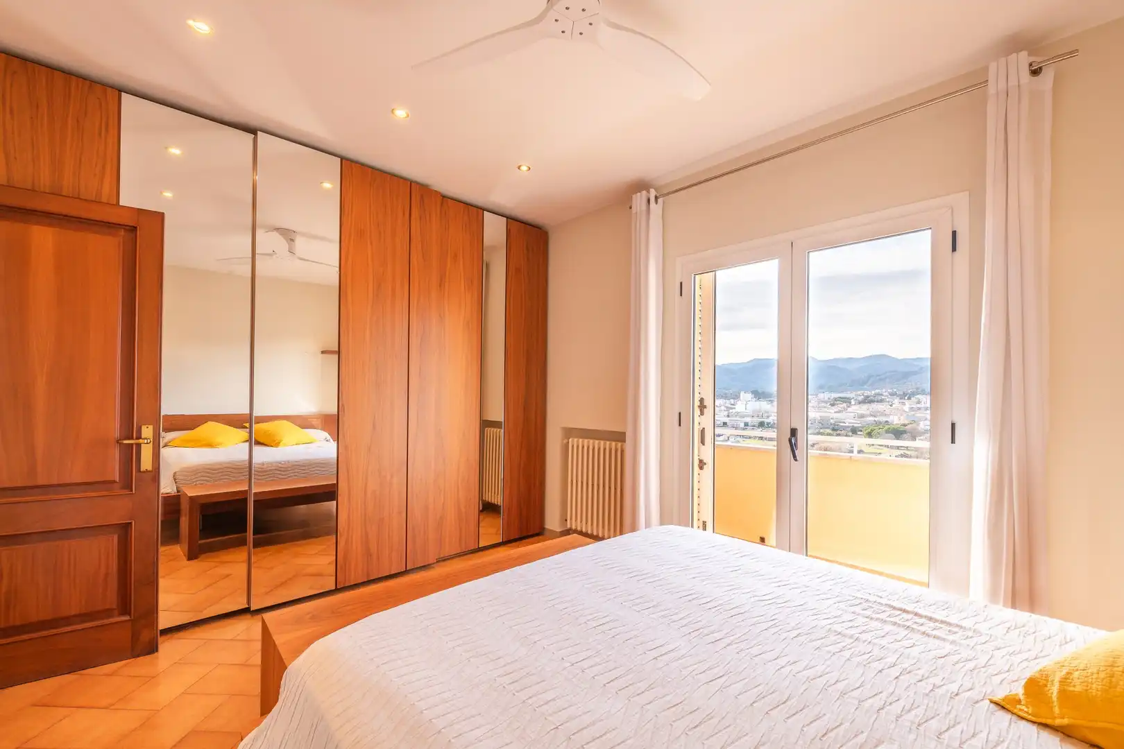 Habitación de Casa o chalet en venta en Banyoles con Terraza, Piscina y Balcón