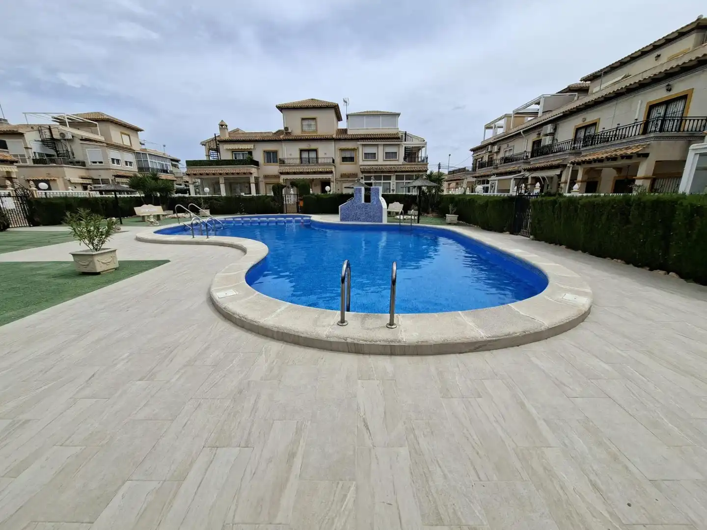 Apartment mit Pool zum Verkauf in Avenida California, imagen 2