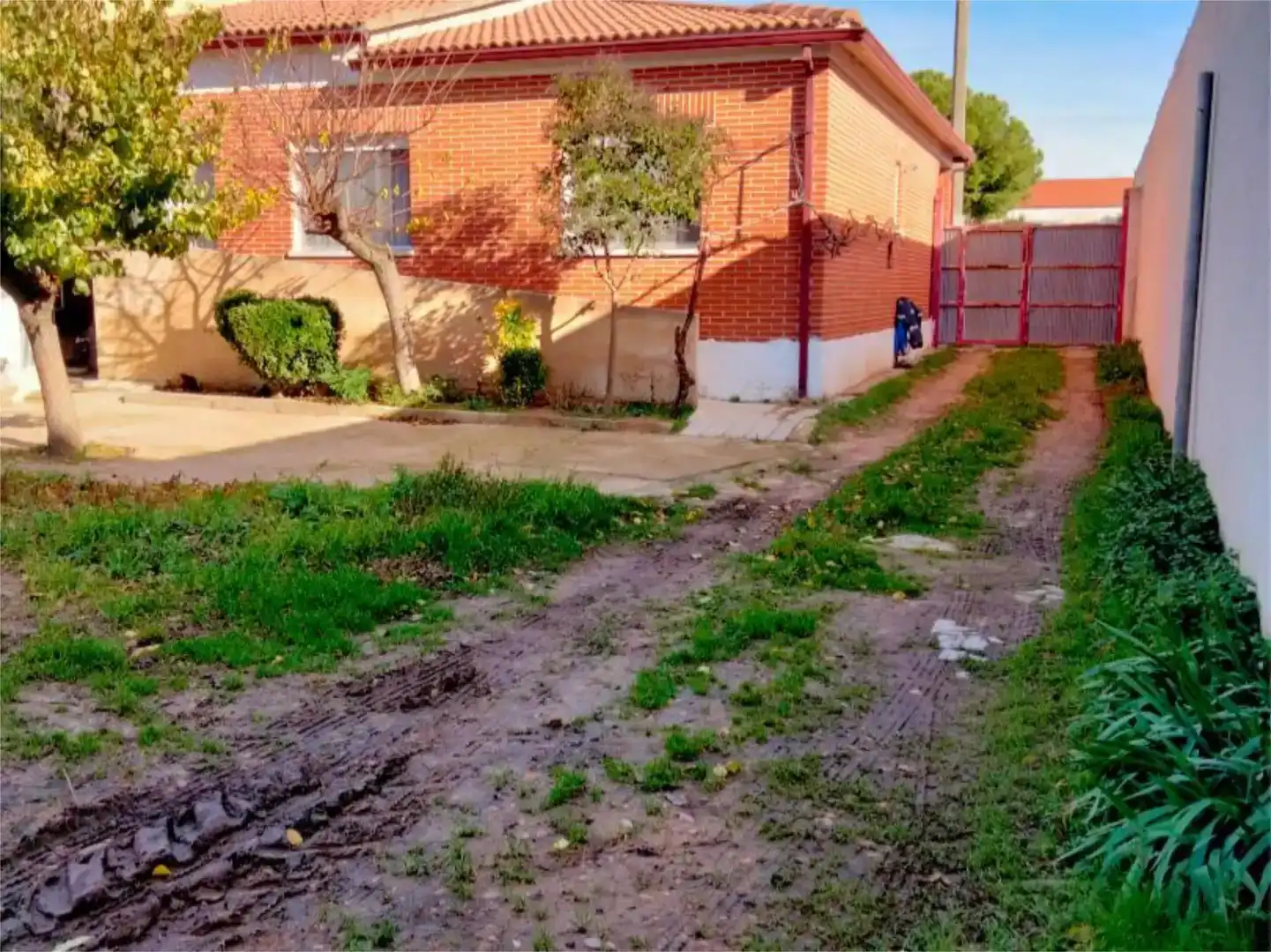 Pis en venda en Serrada amb Jardí privat i Traster