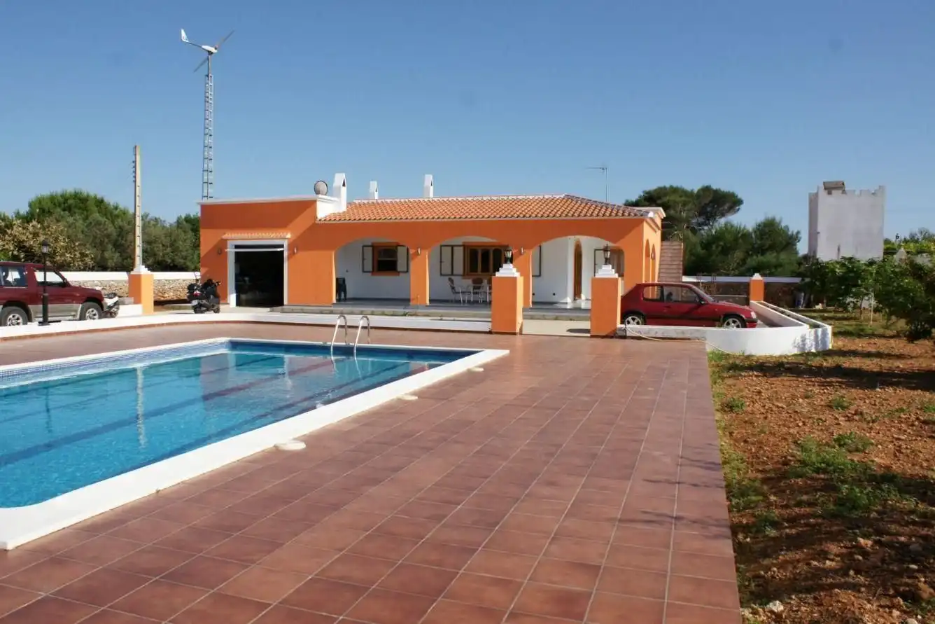 Landhaus mit Pool zum Verkauf in Cala Blanca