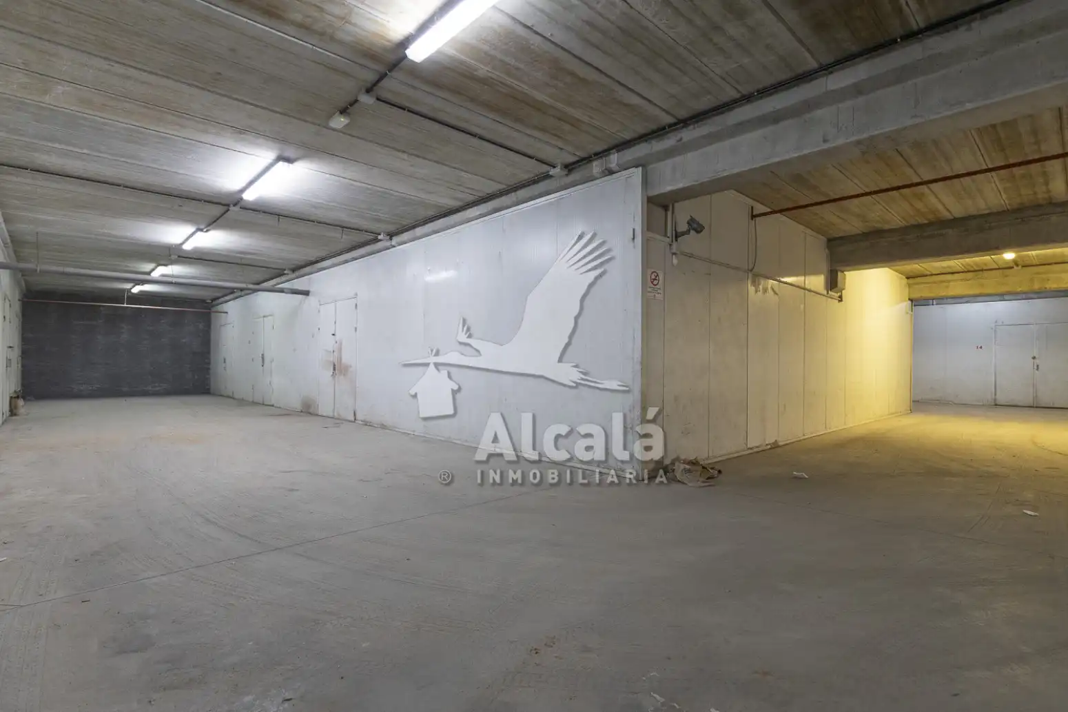 Parking de Nave industrial en venta en Alcalá de Henares