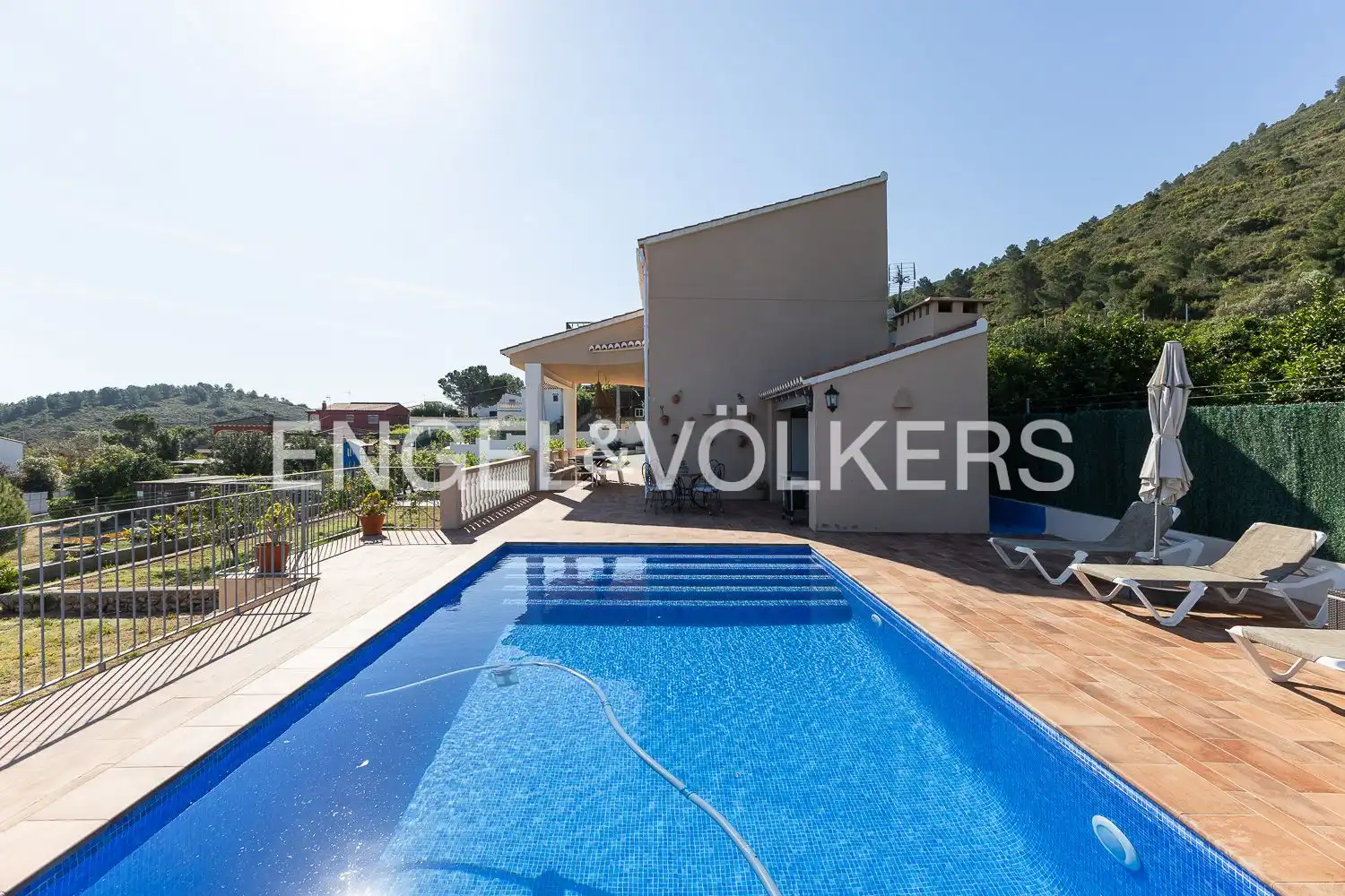 Piscina de Casa o xalet de lloguer en Corbera amb Aire condicionat, Calefacció i Jardí privat