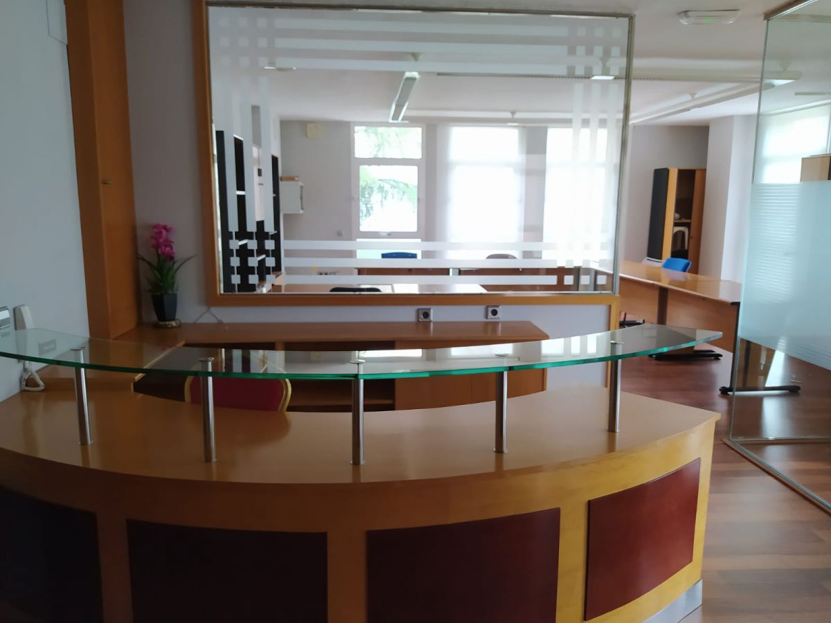 Office for sale in Badajoz Capital  with Air Conditioner and Heating