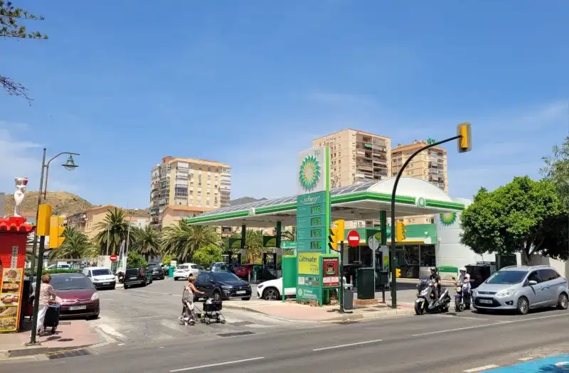 Vista exterior de Casa o chalet en venta en Málaga con Aire acondicionado, Calefacción y Terraza