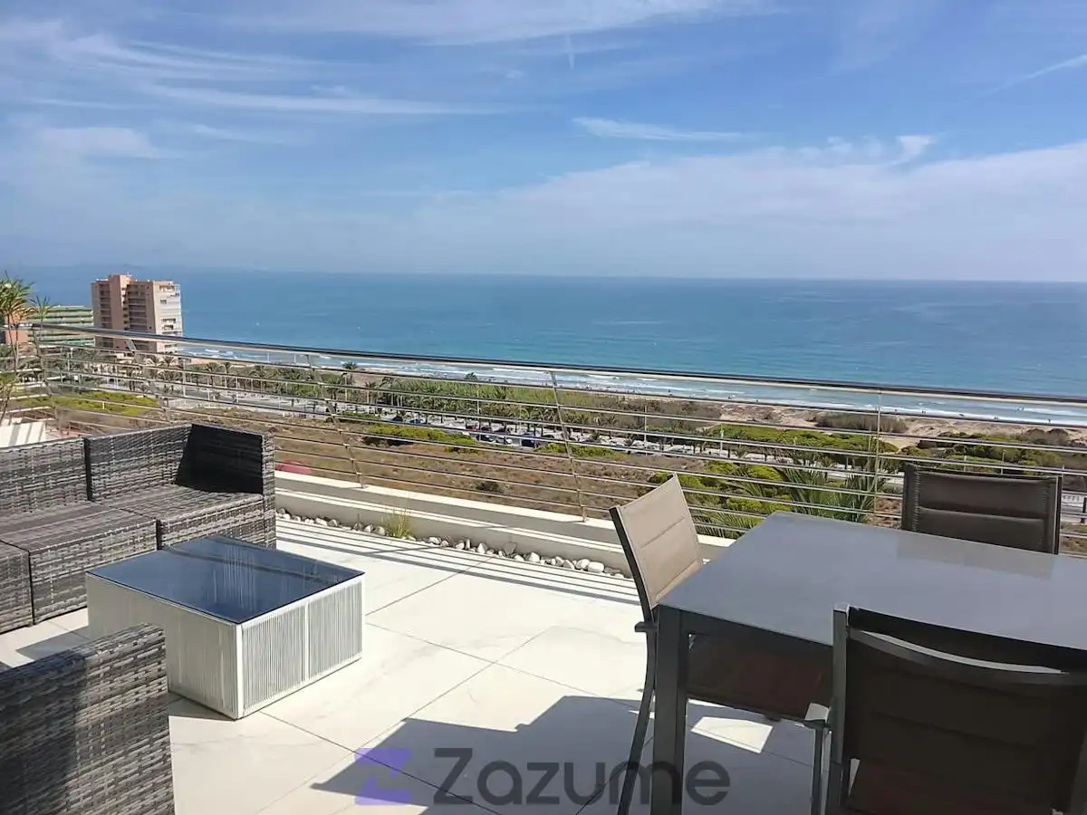 Terraza de Apartamento de alquiler en Los Arenales del Sol
