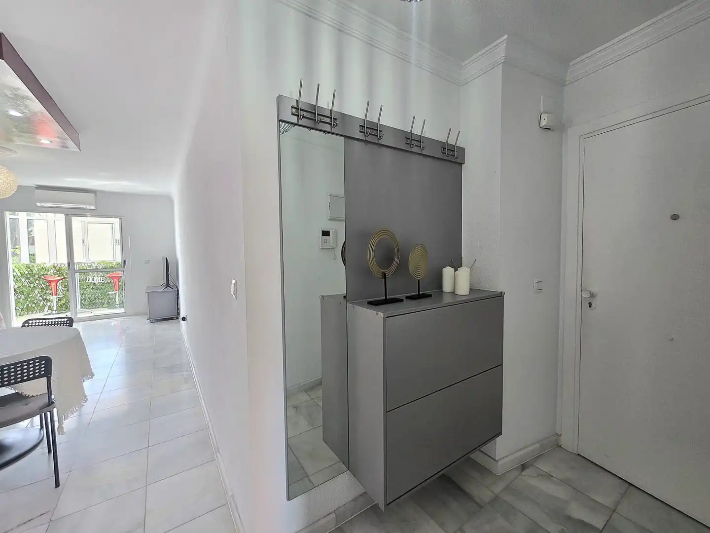 Piso en venta en Torremolinos con Terraza, Trastero y Amueblado