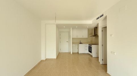 Foto 3 de Apartament en venda a Carrer Carrer Benavente, Deltebre, Tarragona