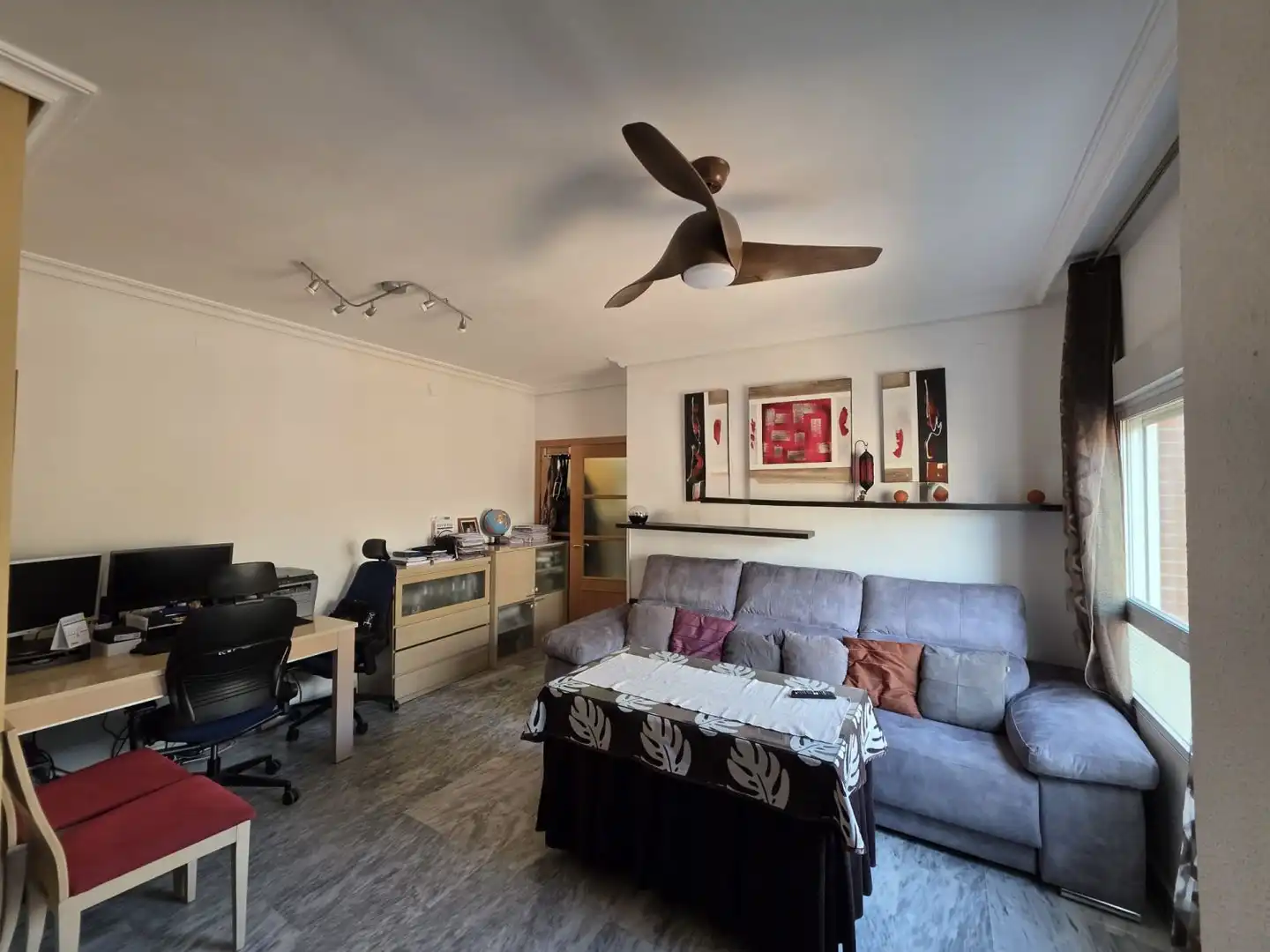 Sala d'estar de Àtic en venda en Sevilla amb Aire condicionat, Terrassa i Traster