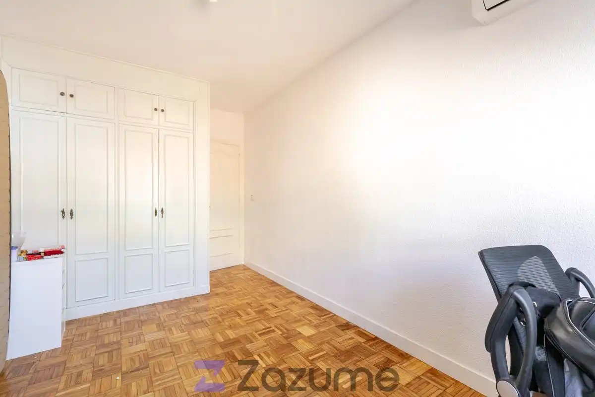Habitación de Piso de alquiler en Alcobendas con Aire acondicionado, Calefacción y Parquet