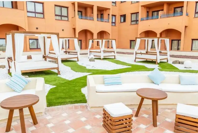 Terrassa de Apartament en venda en Estepona amb Aire condicionat, Jardí privat i Terrassa
