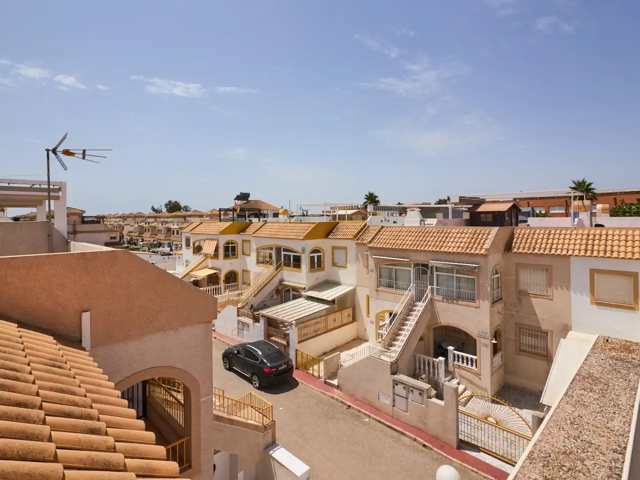 Vista exterior de Àtic en venda en Torrevieja amb Aire condicionat, Calefacció i Terrassa