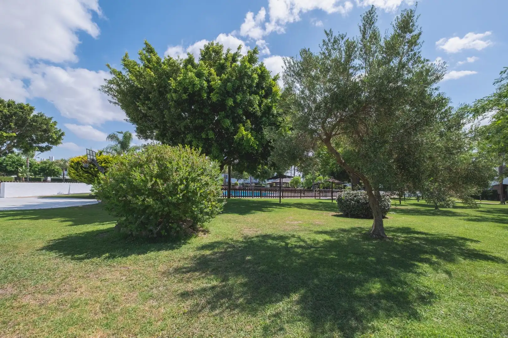 Jardín de Apartamento en venta en Rota con Terraza y Piscina comunitaria