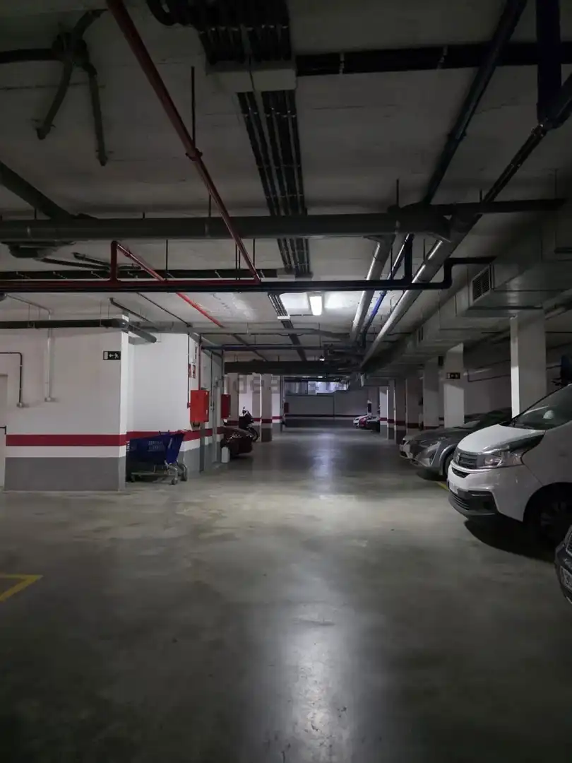 Parking de Ático en venta en Málaga con Piscina comunitaria