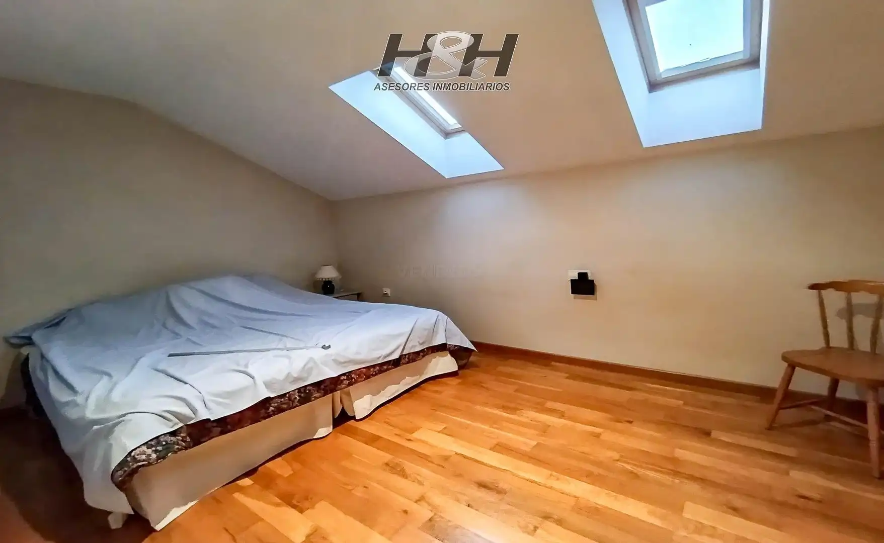 Habitación de Casa o chalet en venta en Burjassot con Aire acondicionado, Calefacción y Trastero