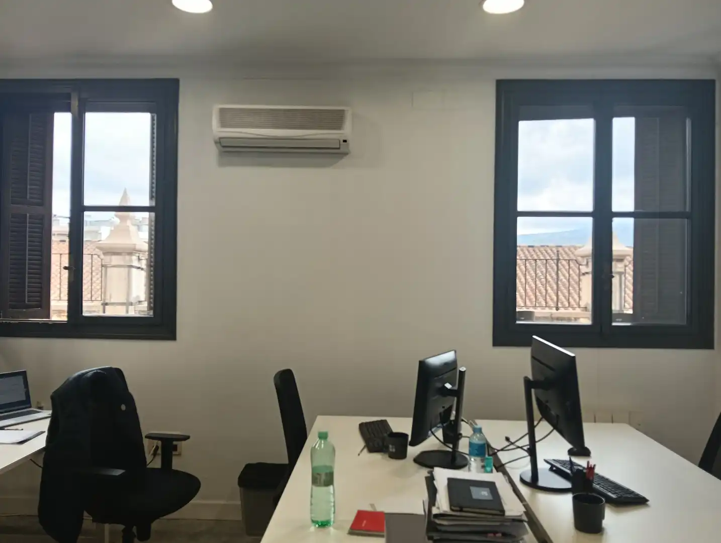 Büro zum Verkauf in Málaga mit Balkon und Alarm