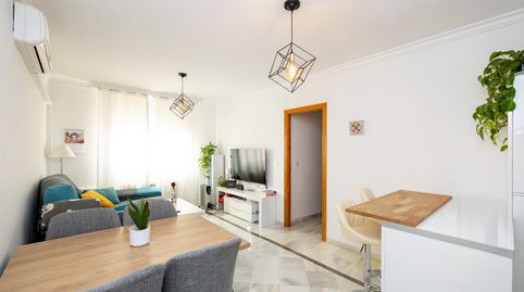 Foto 2 de Piso en venta en Calle Gonzalo de Berceo, La Zubia Ciudad, La Zubia