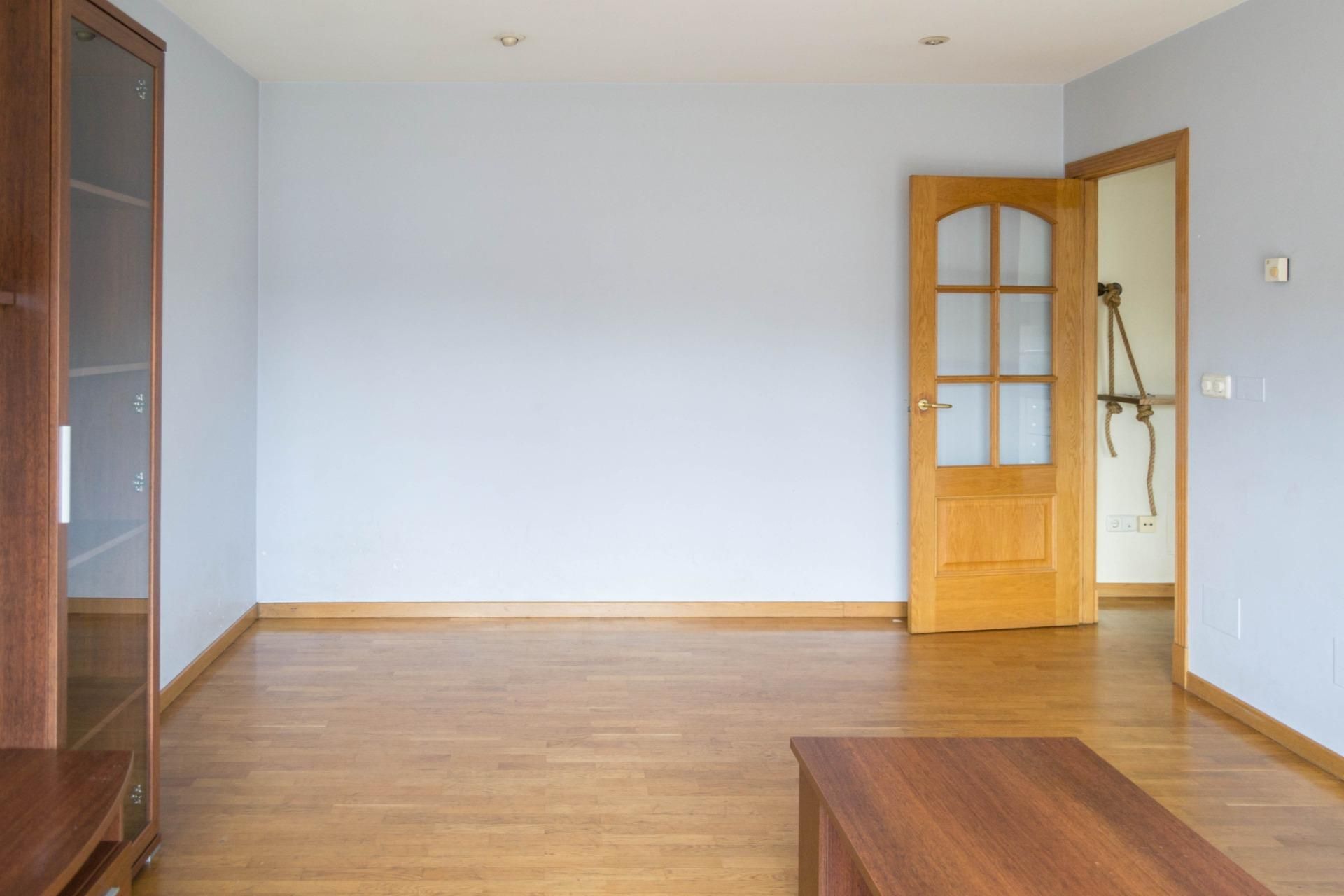 Sala d'estar de Àtic en venda en Culleredo amb Calefacció, Terrassa i Traster