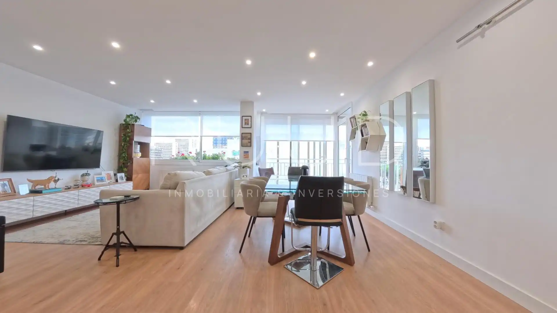 Sala de estar de Piso de alquiler en Barcelona con Aire acondicionado, Calefacción y Parquet