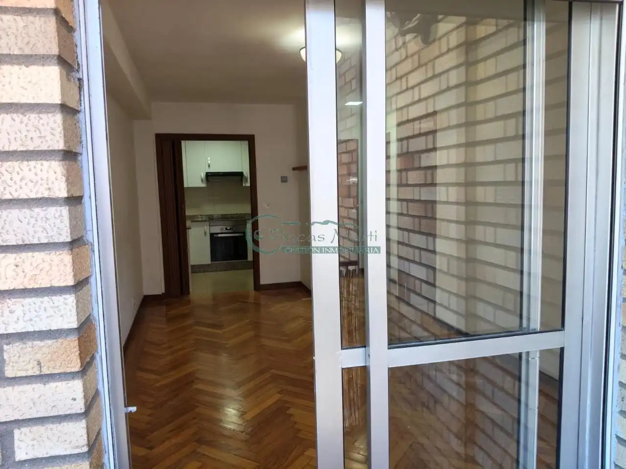 Flat for rent in Vigo   with Heating, Parquet flooring and Terrace