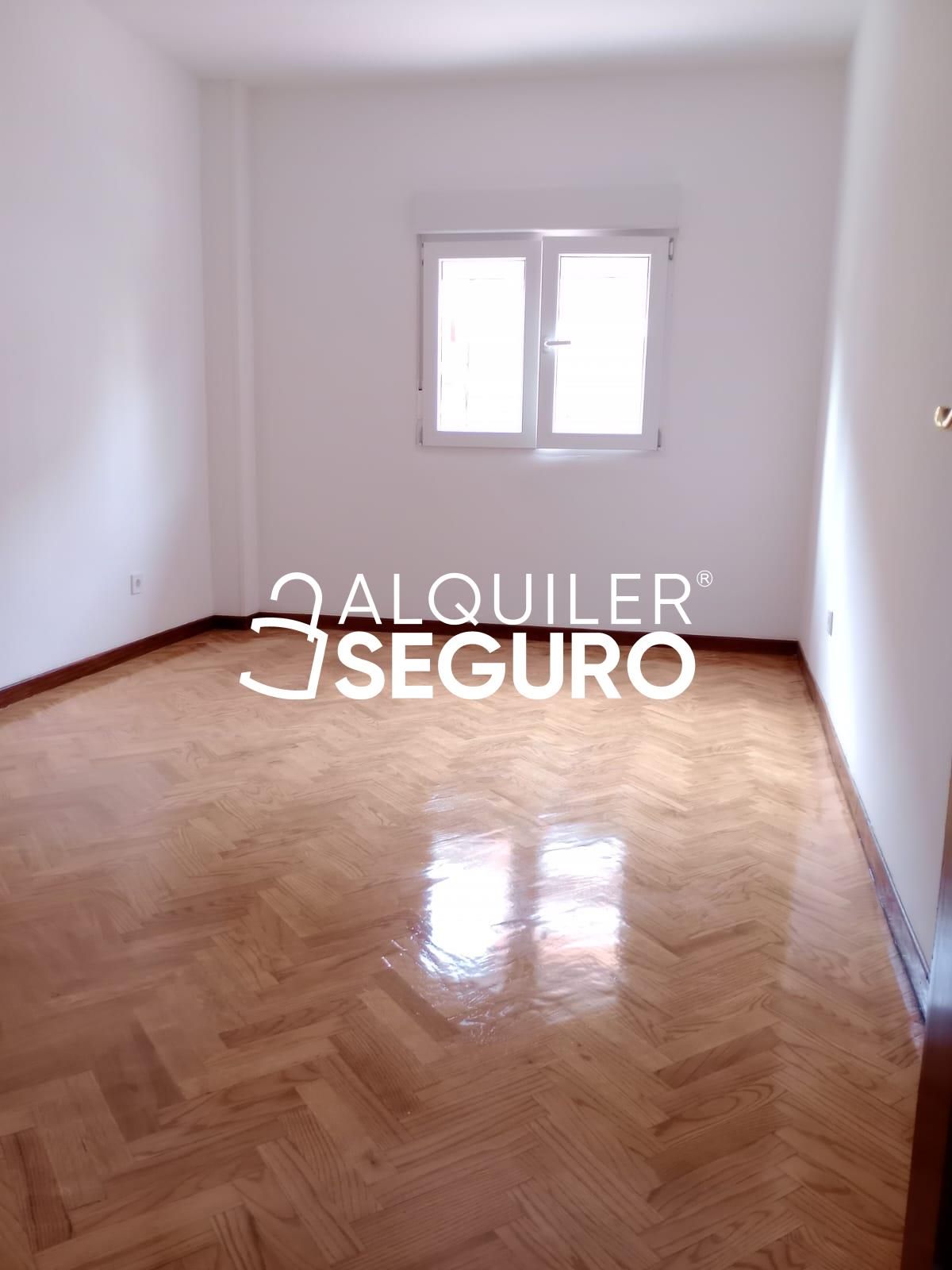 Bedroom of Flat to rent in  Madrid Capital  with Heating and Terrace